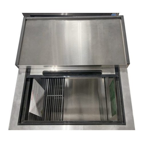 Atosa MBGF24GR 24-1/2(w) inch Glass Froster, (1)Sliding Solid Door(s), (4)Shelve(s), 5Cu.ft, 2/5hp, 115v/60/1-ph, ETL Listed