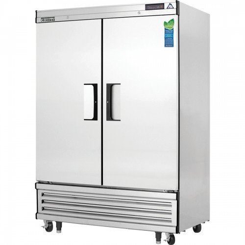 Everest EBF2 54-1/8(w) inch (2)Solid Door(s) Bottom Mount Upright Reach-In Freezer, 50Cu.ft, (6)Shelve(s), Casters, 1hp, 115v/60/1, ETL/NSF Listed