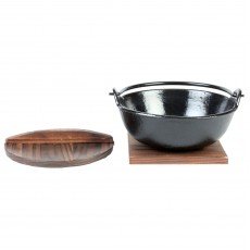 Thunder Group IRPA001 Japanese Noodle Bowl with Handle and Wooden Cover, 24oz Capacity, Cast Iron, 5-3/4(w) x 5-3/4(d) x 2-3/8(h) inch