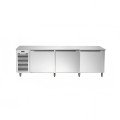 Traulsen TU100HT Spec-Line 100(w) inch Full-Size Undercounter Refrigerator, (3)Solid Swing Door(s), 30.1Cu.ft, (6)Shelve(s), 1/4hp, 115v/60/1-ph, ETL Listed, Energy Star