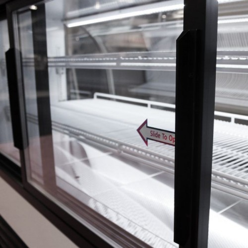 Turbo Air TCGB-60UF-CO-B-N Refrigerated & Dry Bakery Cases, Straight Front Glass, 60-1/2(w) inch, Black Exterior, (2)10.3Cu.ft, (4)Shelve(s),1/3hp, 7.5amps, 115v/60/1-ph, ETL Listed
